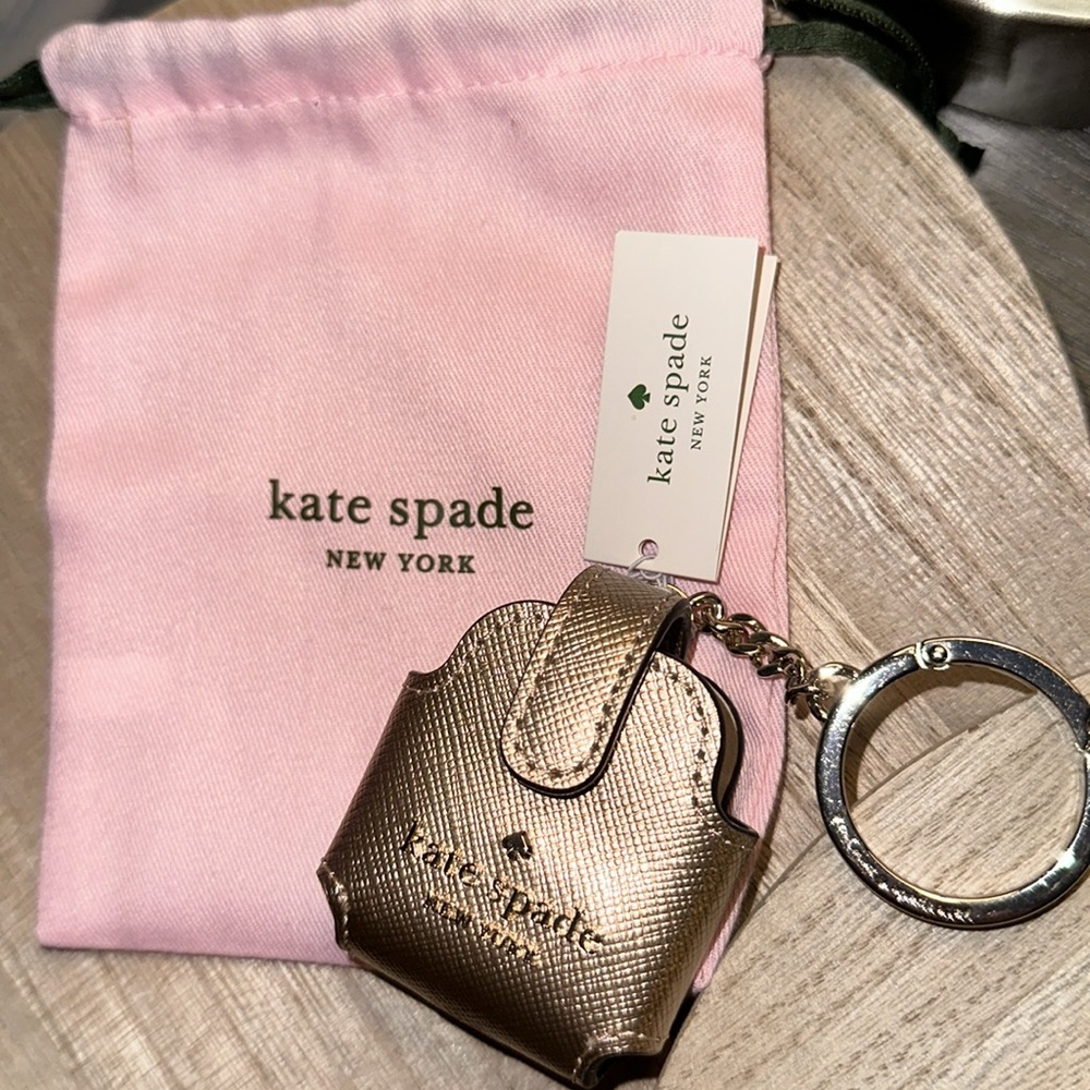 Kate Spade Metallic Saffia Leather AirPods Case - Picture 10 of 12